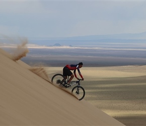 Tool descends the Khongoriin Els sand dunes