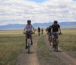 Keith,Colin cycle the Gobi Desert