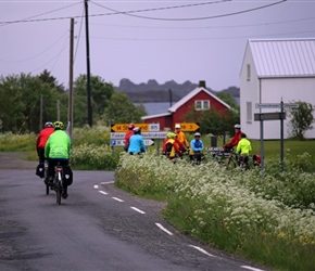 Group at the turnoff to the museum