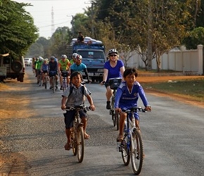 Jo and children leave Kampong Chhnang