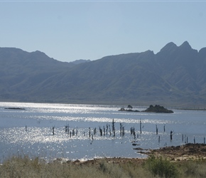 Theewaterskloof Dam lake. The Theewaterskloof Dam is one of the features of Villiersdorp, and is significant for being the seventh-largest dam in the country. Apart from being spectacular in its aesthetic beauty, this dam is used for water sports