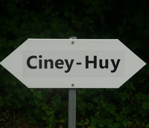 Ciney to Huy sign at about half way