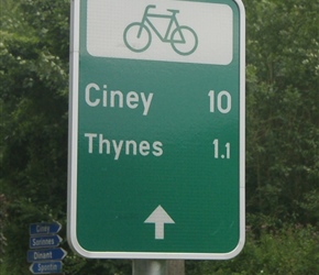 Belgium---Thursday-(36)---Cycleway-sign.jpg