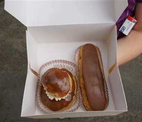 Eclair and Religieuse in Marigny