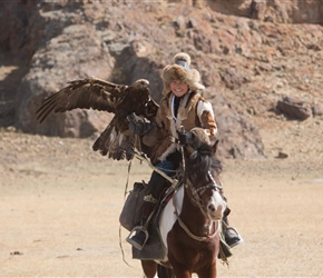 Eagle Huntress returns with her eagle