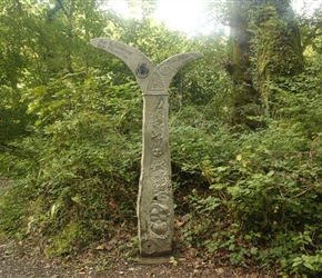One of the Sustrans nmarkers along the Plym Vallet cycle path