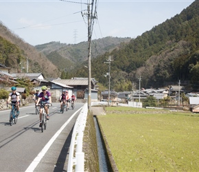 Following the coffee stop, we had a glorious descent towards the Yoshino River