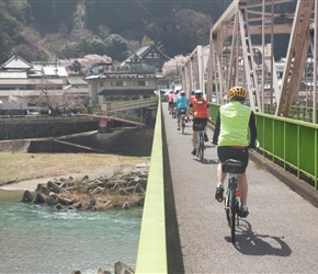 Crossing the Yoshino River at Jonomachi